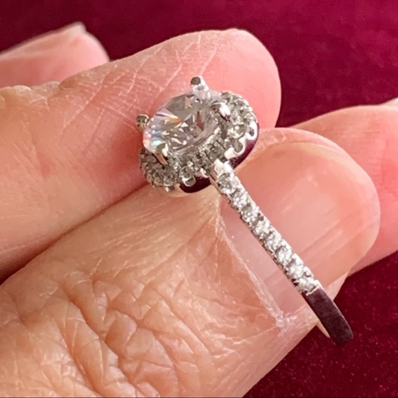 1 Carat Solitaire CZ Ring Size 7 - Picture 12 of 17